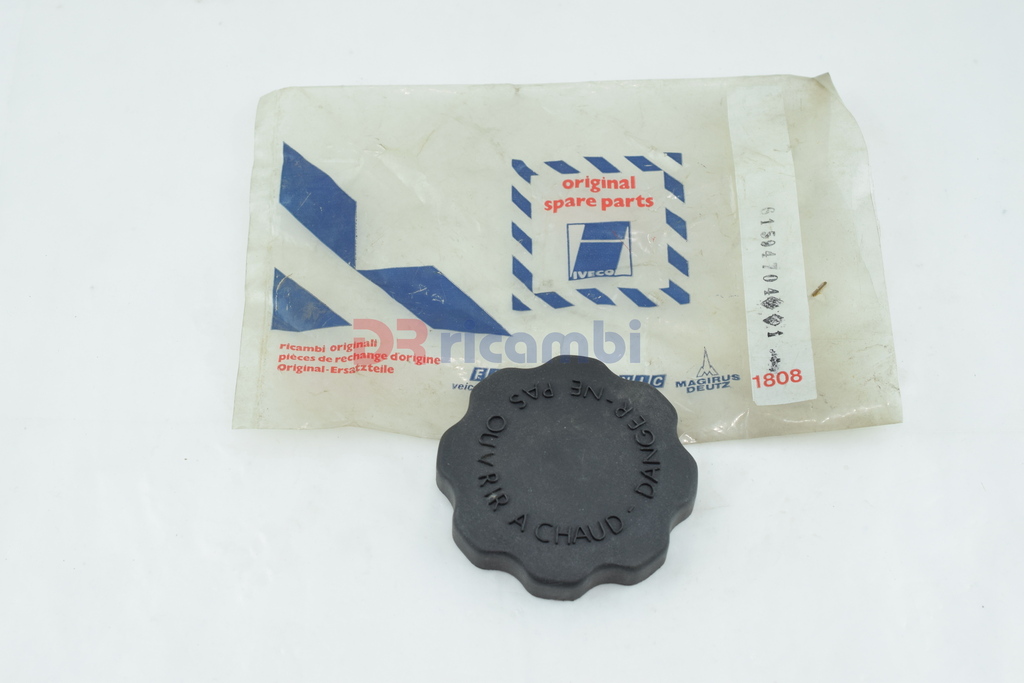 TAPPO VASCHETTA RADIATORE MOTORE IVECO 61594704