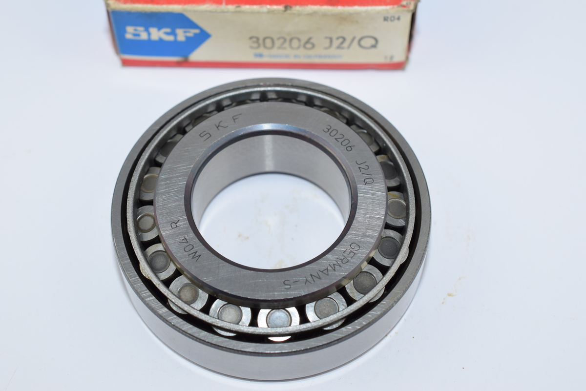 CUSCINETTO A RULLI CONICI  SKF - 30206J2Q  D. 30x62x17.25