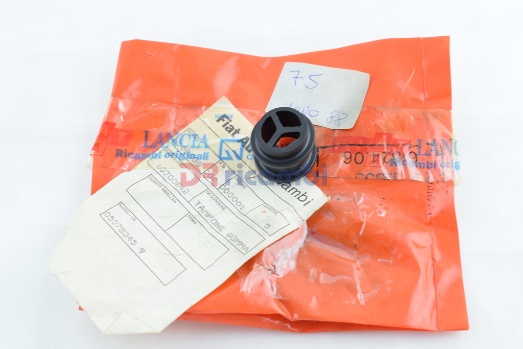 TAMPONE GOMMINO PER LA VASCHETTA DELL'ACQUA ALFETTA ALFA SUD ALFA ROMEO 60700842