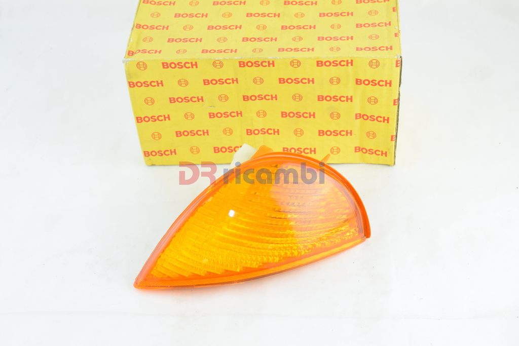 INDICATORE DI DIREZIONE ANTERIORE DESTRO FIAT SEICENTO 0.9 1.1 BOSCH  0318216004