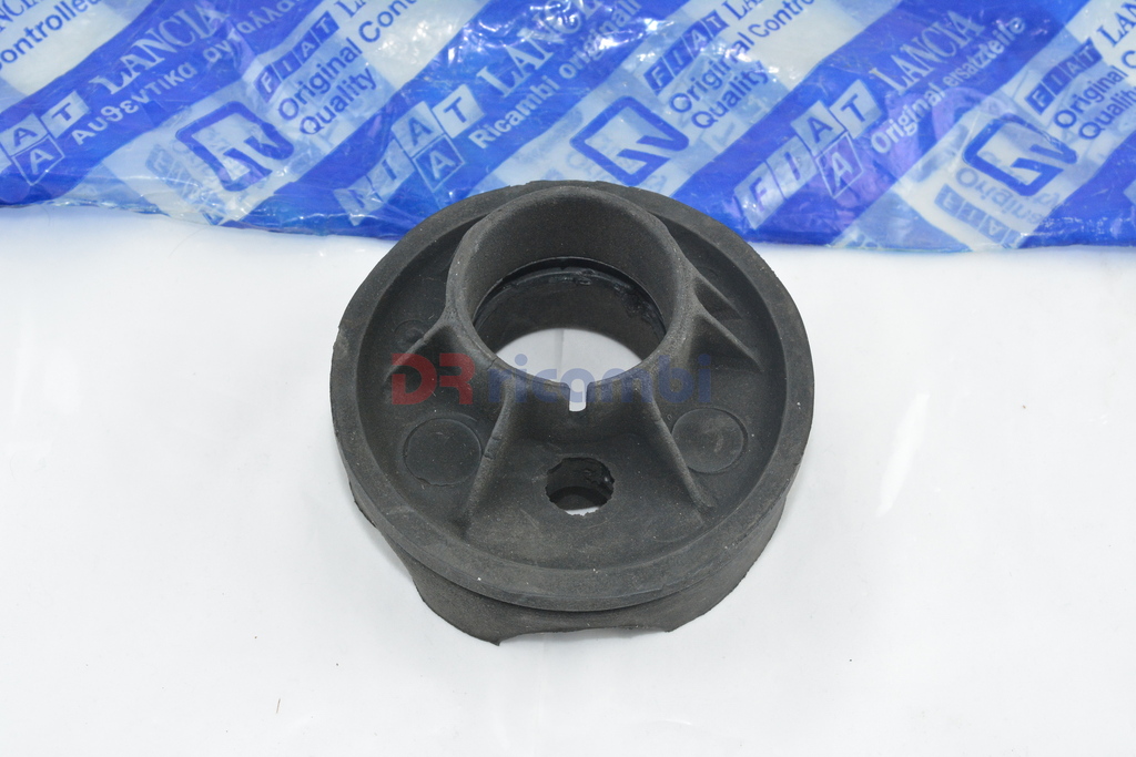 SUPPORTO IN GOMMA GOMMINO SOSTEGNO POMPA BENZINA FIAT PANDA LANCIA DEDRA 7627975