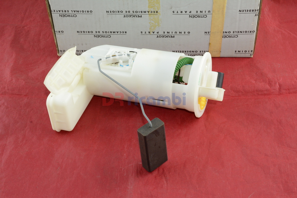 POMPA DI ALIMENTAZIONE CARBURANTE CITROEN SAXO - PEUGEOT 106 206 - 152579 1525E1