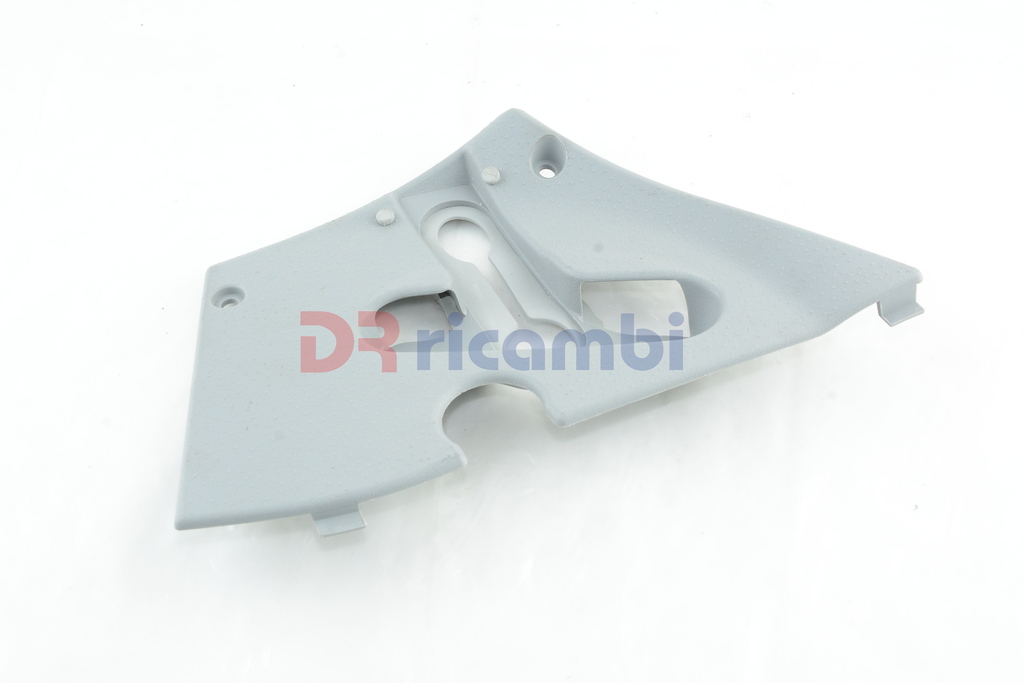 RIVESTIMENTO INTERNO VANO BAGAGLI LATO DESTRO CITROEN C3 CITROEN 7466X8  7466K3