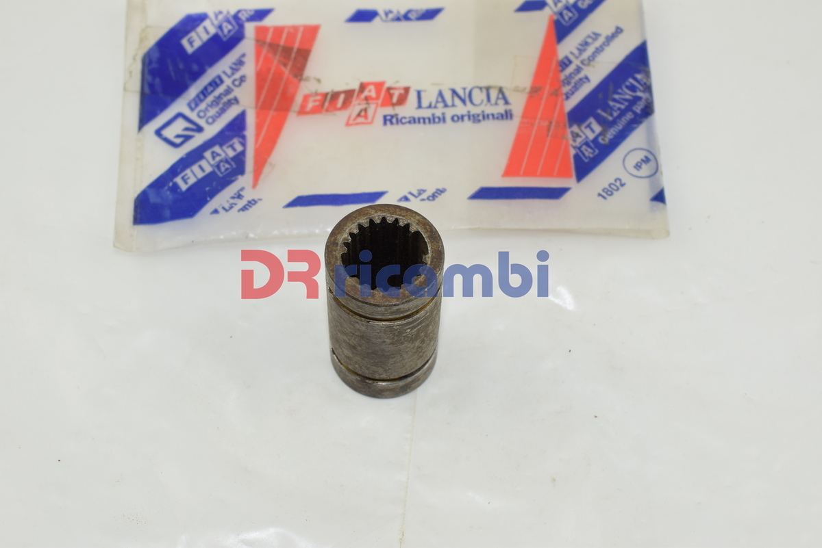 MANICOTTO DI ACCOPPIAMENTO ALBERO FRIZIONE E PRIMARIO FIAT 500 F L  126  7679154