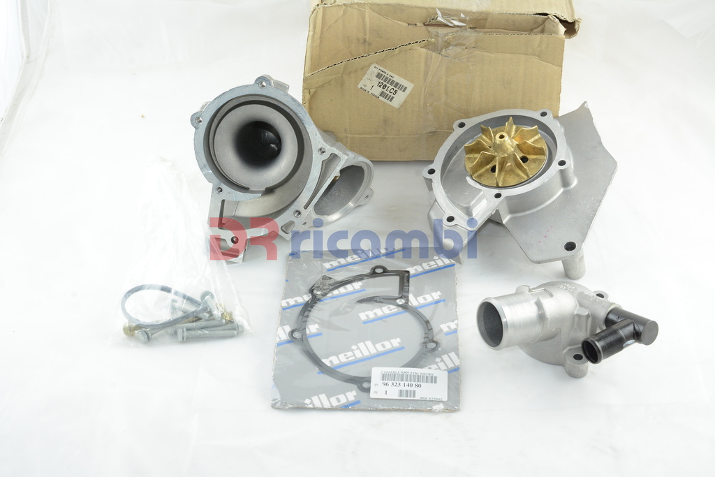 KIT POMPA ACQUA CITROEN BERLINGO XANTIA XM EVASION PEUGEOT 406 605 806 - 1201C5