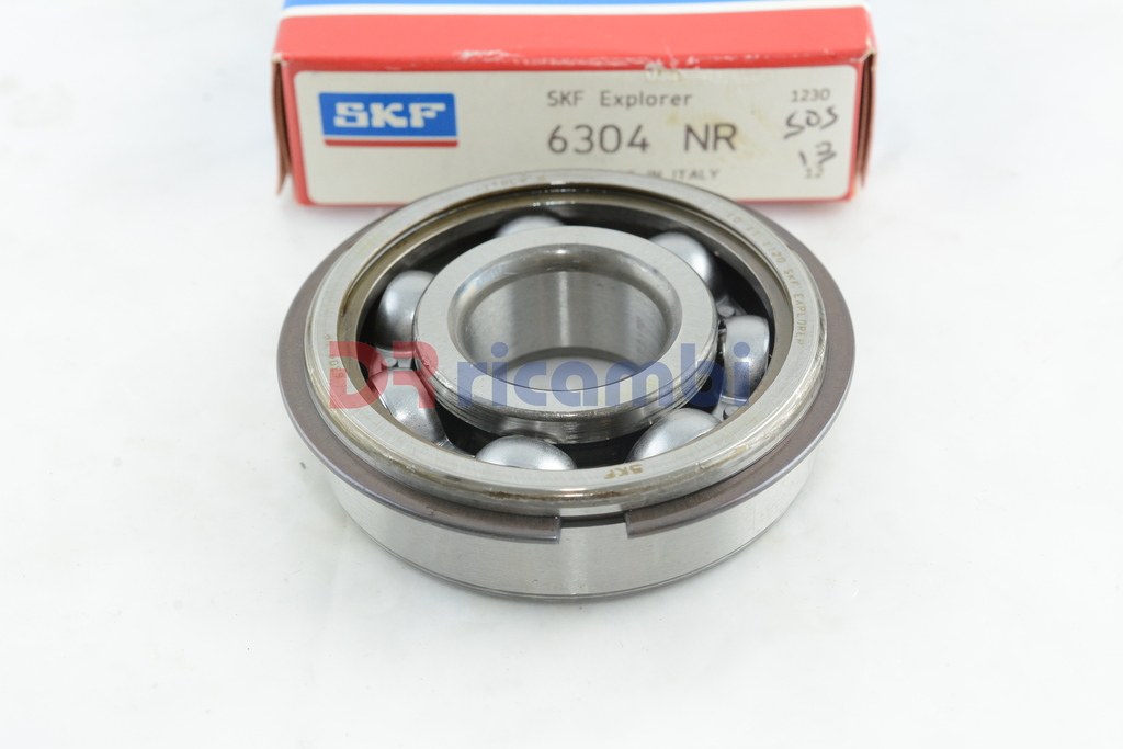 CUSCINETTO A SFERE APERTO CON SEDE PER ANELLO ELASTICO SKF 6304NR  - D. 20x52x15