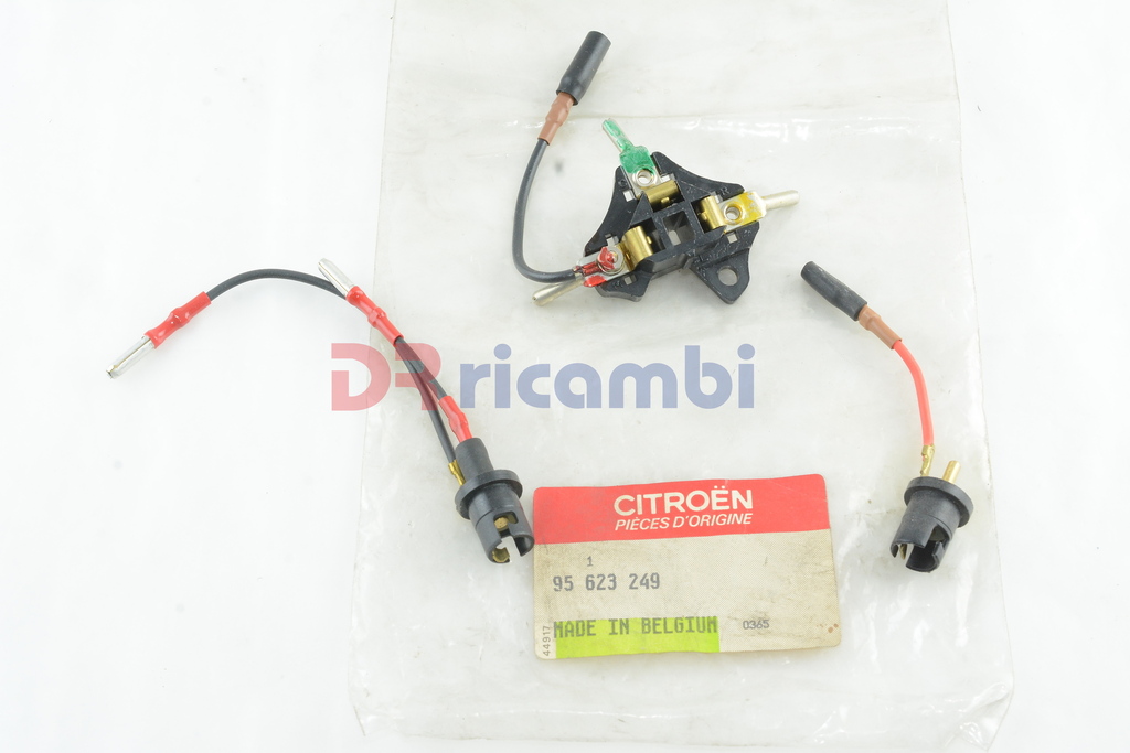 CONNETTORE LUCI FARO FANALE ANTERIORI CITROEN 2CV - CITROEN 95623249  95 623 249