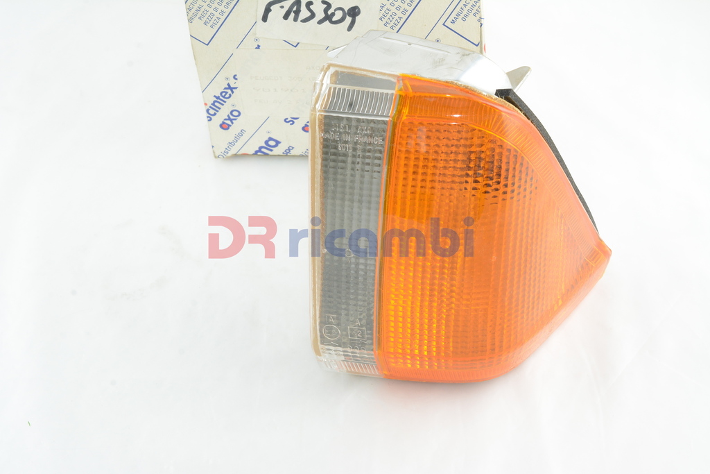 FARO INDICATORE DI DIREZIONE ANT. LATO SX PER PEUGEOT 305 1.3 1.5 - 714098190117