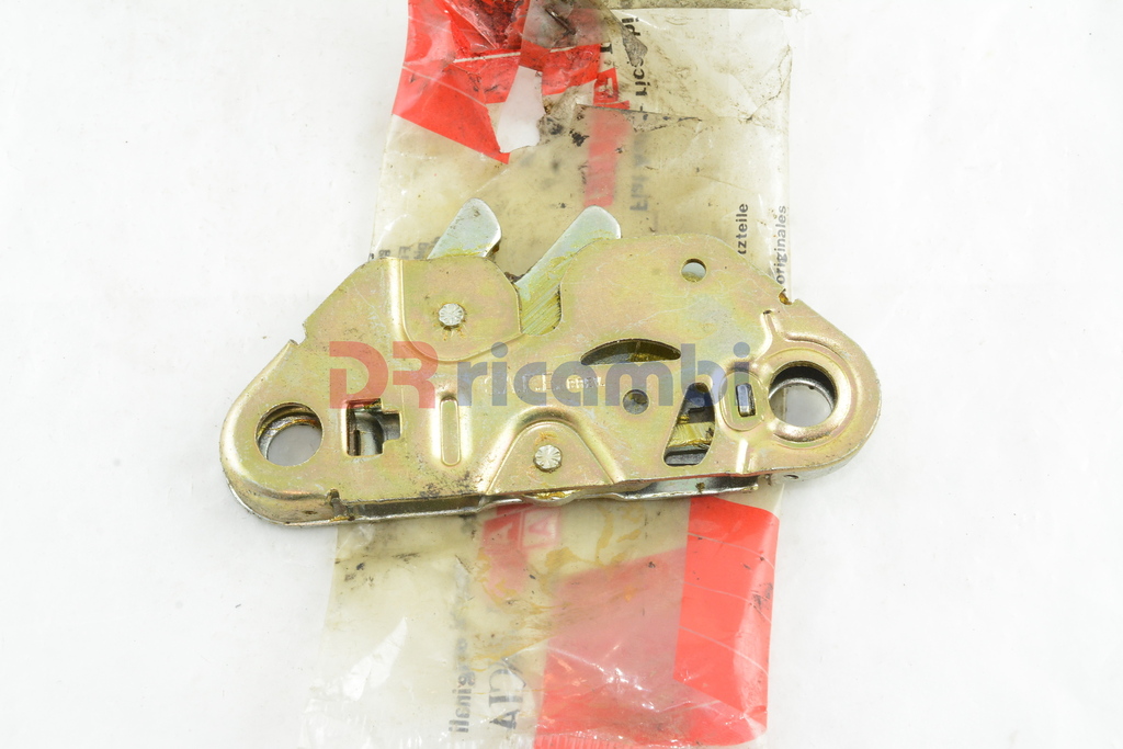 SERRATURA CHIUSURA PORTELLONE BAULE VANOBAGAGLI FIAT 131 ORIGINALE  FIAT 4319515