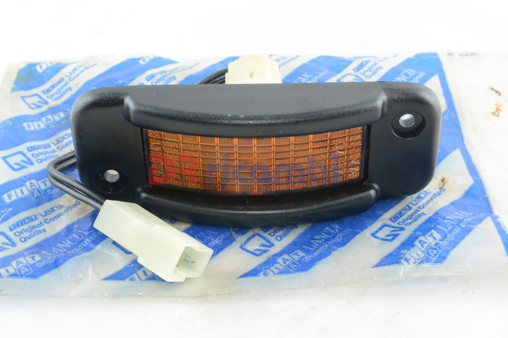 FANALE LATERALE ARANCIONE LUCE FRECCIA FIAT CAMPAGNOLA 1107 - FIAT 4438677