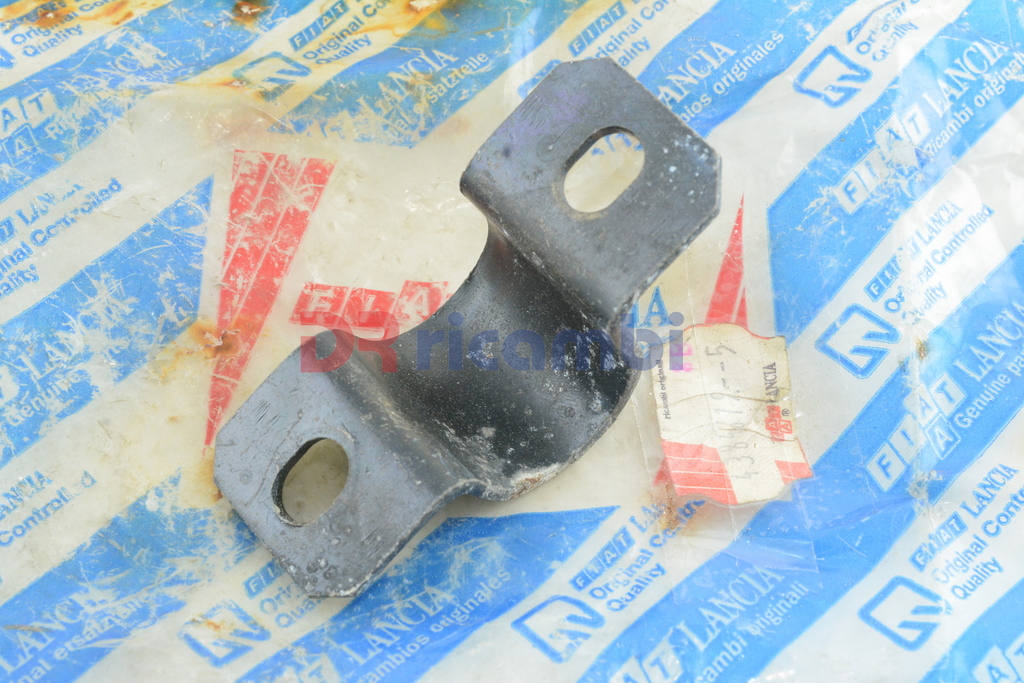 STAFFA SUPPORTO BOCCOLA FISSAGGIO SEDILE FIAT UNO I - FIAT 4384819