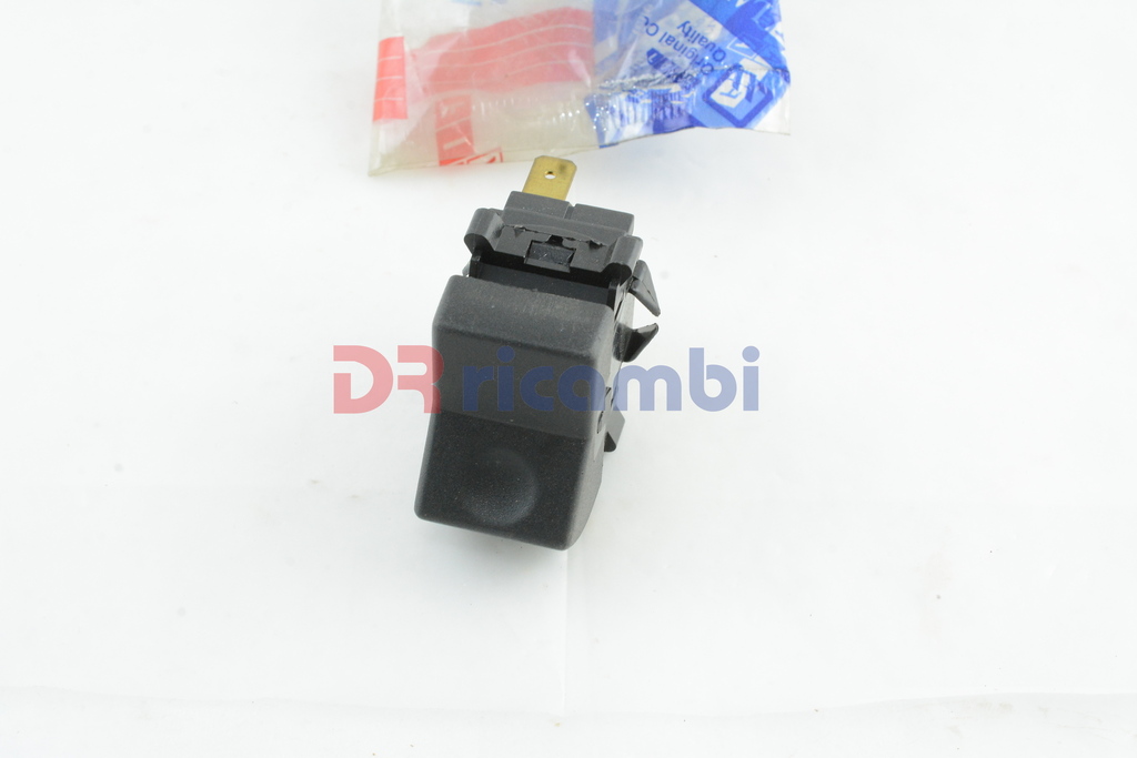 INTERRUTTORE PULSANTE NERO LUCI ILLUMINAZIONE ESTERNA FIAT 131 - FIAT 4441807