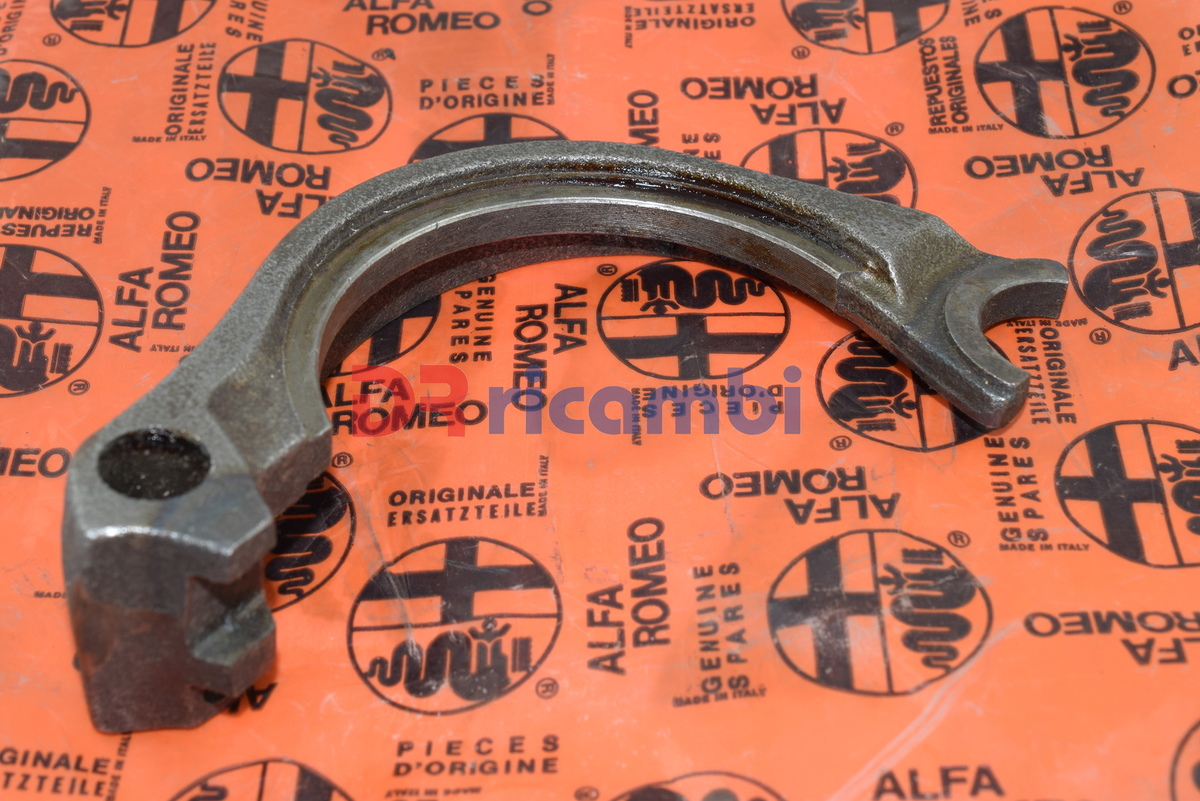 FORCELLA CAMBIO 5a VELOCITÀ RETROMARCIA ALFA ROMEO 75 - ALFA ROMEO 60521161