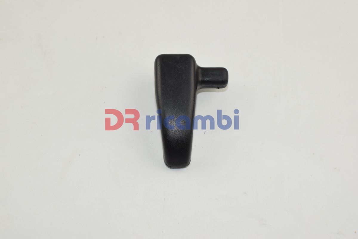 GALLETTO MANIGLIA NERA DEFLETTORE DESTRO FIAT 126 PERSONAL DR0815