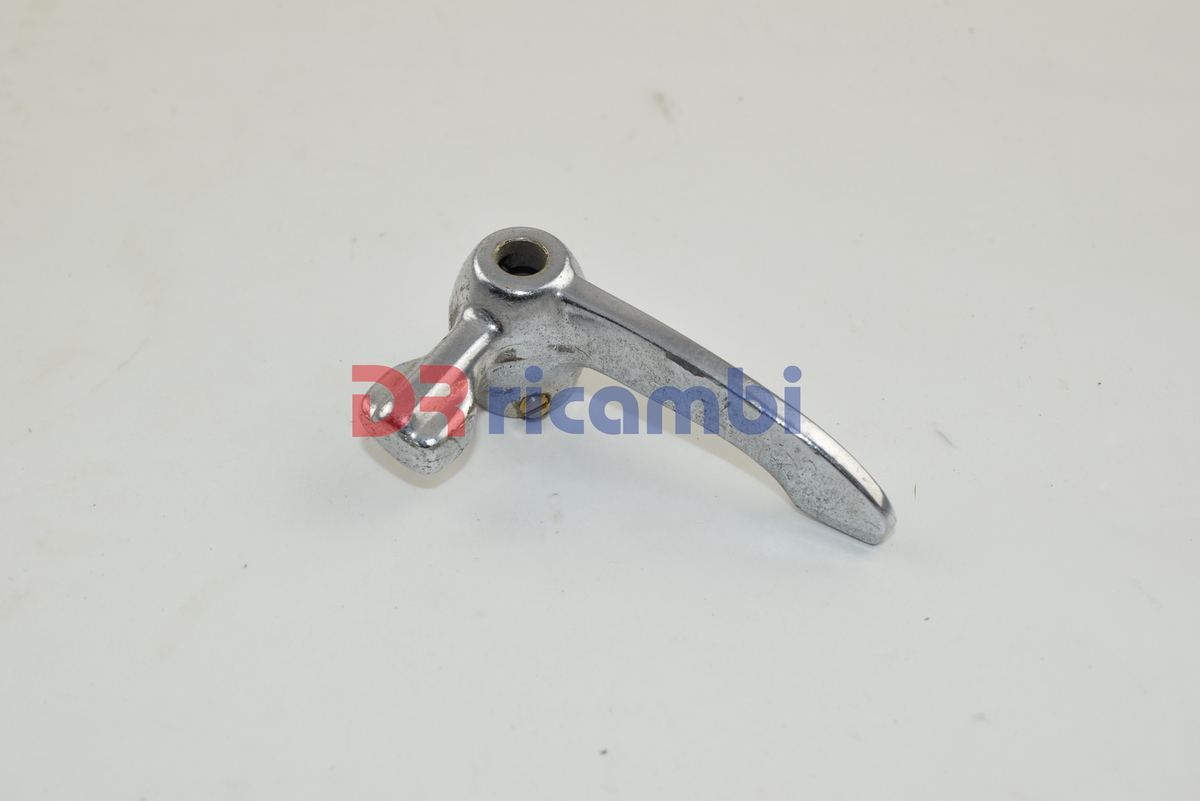 GALLETTO DEFLETTORE CROMATO SX FIAT 124 125 126 850 900 T E 238 241 DR0831