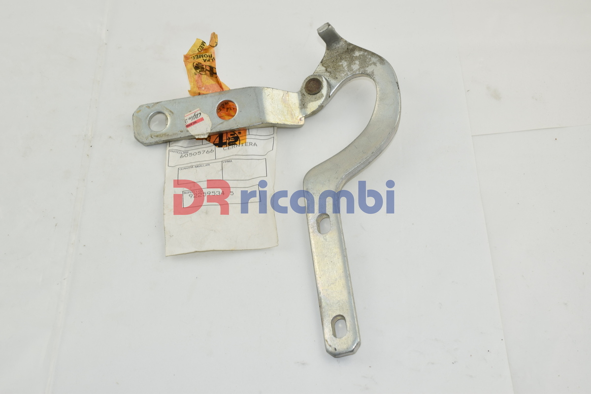 CERNIERA COFANO POSTERIORE DESTRA PORTELLONE ALFA ROMEO 33 SW ALFA 60505766