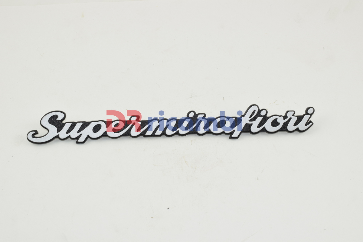 LOGO FREGIO SIGLA MODELLO FIAT 131 &quot; SUPERMIRAFIORI &quot; IN PLASTICA DR0870