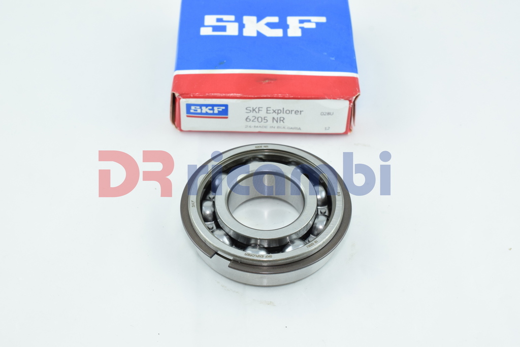 CUSCINETTO A SFERE APERTO CON SEDE PER ANELLO ELASTICO SKF 6205NR  D. 25x52x15