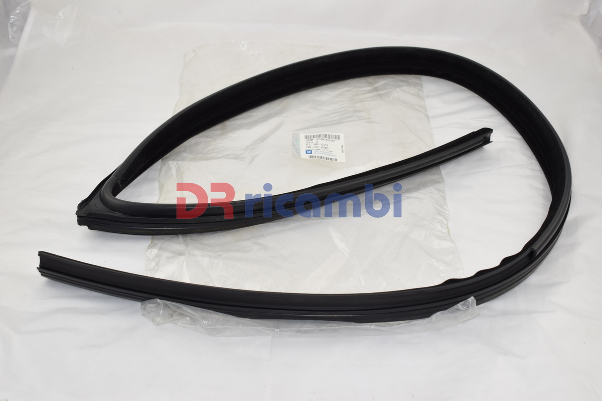 GUARNIZIONE CANALINO GUIDA CRISTALLO ANTERIORE SX OPEL VECTRA B OPEL 5148023