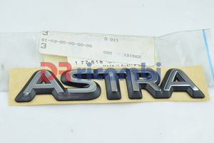 [177618] SCRITTA LOGO TARGHETTA STEMMA POSTERIORE ASTRA F OPEL 177618 90444569