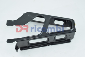 [46518476] STAFFA SUPPORTO PARAFANGO ANTERIORE SX FIAT IDEA PUNTO LANCIA MUSA 46518476