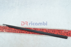 [91403558] GUARNIZIONE DI TENUTA RASCHIAVETRO PORTA ANT DX ALFA ROMEO ALFA 166 - 91403558