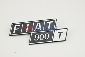 [DR0445] LOGO FREGIO SIGLA MODELLO &quot; FIAT 900 T &quot; DR0445