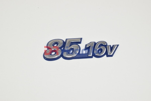 [DR0449] LOGO FREGIO SIGLA MODELLO FIAT &quot; 85 16V &quot; DR0449