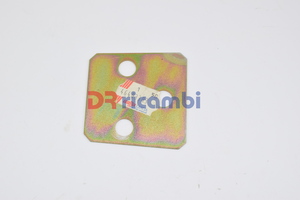 [46403303] PIASTRINA PIASTRA PORTIERA LATERALE INFERIORE FIAT PUNTO LANCIA Y FIAT 46403303